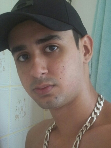 Sou Diego Gullit,tenho 22 anos,moro em serrana-sp