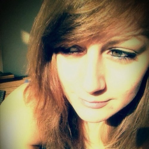 Juliie90's profile picture. 