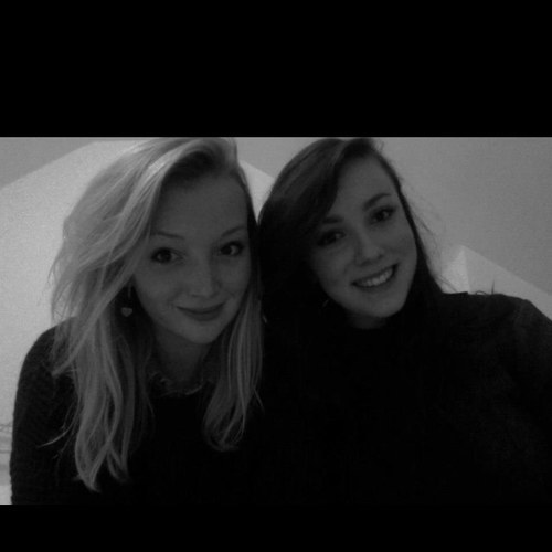 elliemegwarren's profile picture. 