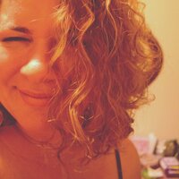 Elif (@ellyum) 's Twitter Profile