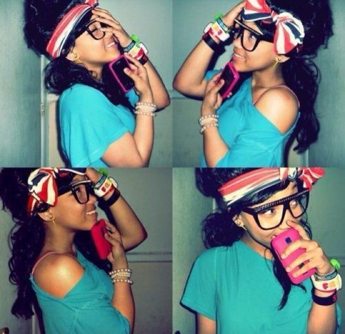 FOLLOW ME AND I WILL FOLLOW U BACK~♥PROMISE♥~I l♥veee my bff @Fans_of_HOA FOLLOW HER NOW!!♥