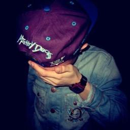 TWEETEENCIJFER! | rWij gooien een foto en jullie geven een cijfer !| zeggen als je followed. | love for the followers.