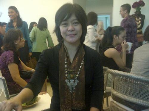 hannysdp's profile picture. Happy Bubu. 
Happy is The New Style.