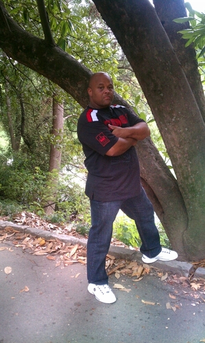 BeingmeGolden's profile picture. 