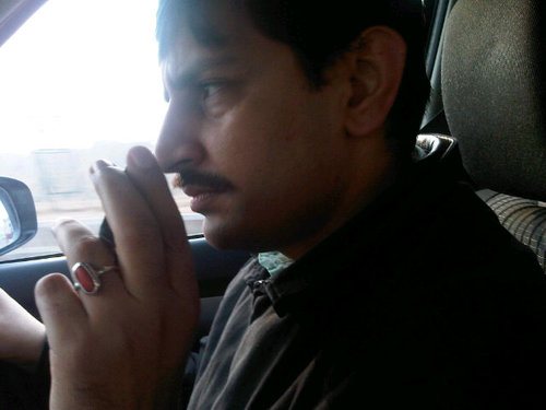 Tech consultant, News buff, interested in politics
