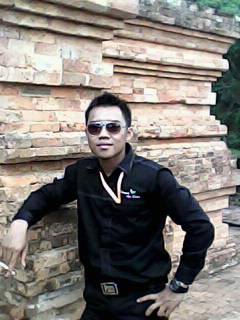 Senyum adalah senjata terbaik untuk orang2 yang  berharap kamu hancur,. Pin:25b0668e...www.agromediagroup.com