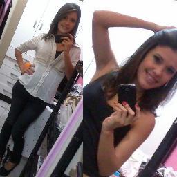 22, brasileira, graduanda em Ciências Econômicas pela UFCG,coordenadora do Dep. de Maketing e Publ. do Prog. Tesourinhos Peculiares, cristã e feliz :)