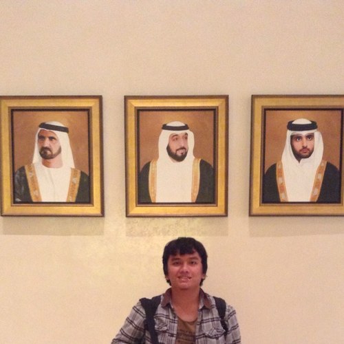 RayKembaren's profile picture. Life is just a joke, so keep making fun of it.