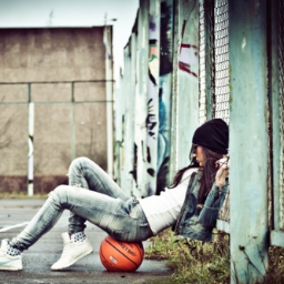 FOLLOW PAS MOI MAIS FOLLOW @Zaynercious