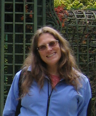 CyntFarl's profile picture. I'm a watercolor painter and a labor-saving-device operator.