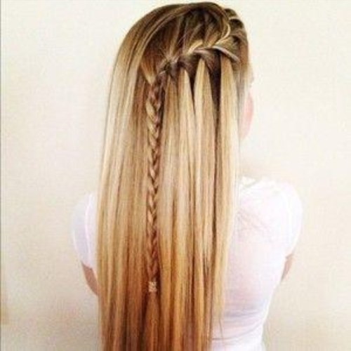 Hou jij van kleren,schoenen,sieraden 
En kan je uren met je haar bezig zijn 
Dan is dit echt een accound voor jouw
Follow us