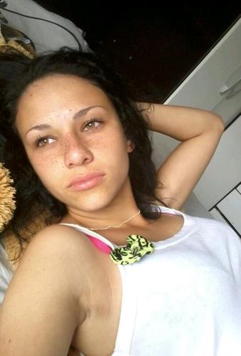 Giovana Cisz (: Aaa ET'a da @CaaLiina, Muié do @NandoArvelino.
Irma da @a_murderkill
Amenoim da #LuanaD'mazzy