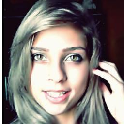 '' Sou uma menina boa, sonhadora que tem tudo a ganhar não tento ser feliz nas costa de alguém, meu maior sonho é ver minha mãe feliz ;;;; e sou assim'''