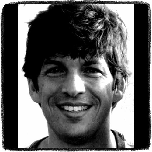 F1, Ayrton Senna, Beatles, Soda Stereo, Raphael, Ilegales!, U2, Barcelona SC, FC Barcelona, Boca Juniors, Juventus, Liverpool