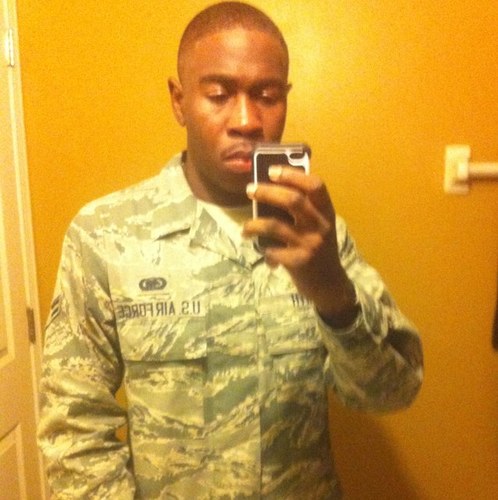 Im an airman serving in the United States Air Force. Real laid back and chilled and funny. Follow me and ill return the favor