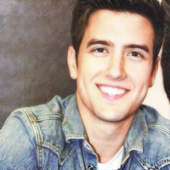 I started listening to their music after seeing the show, then I saw the photos and it was enough just to fall in love by BTR!