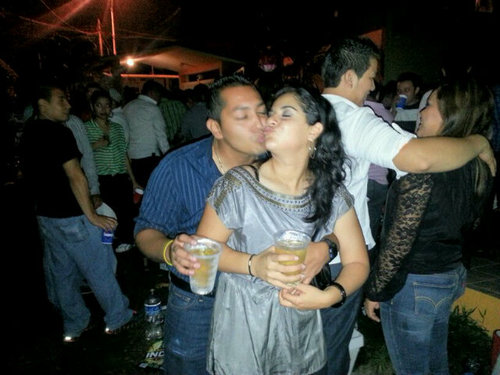 En un rinconcito del sureste jarocho, master en ciencias de la educación, disfruto de los buenos momentos, bailar es mi fascinación, el cine mi debilidad!