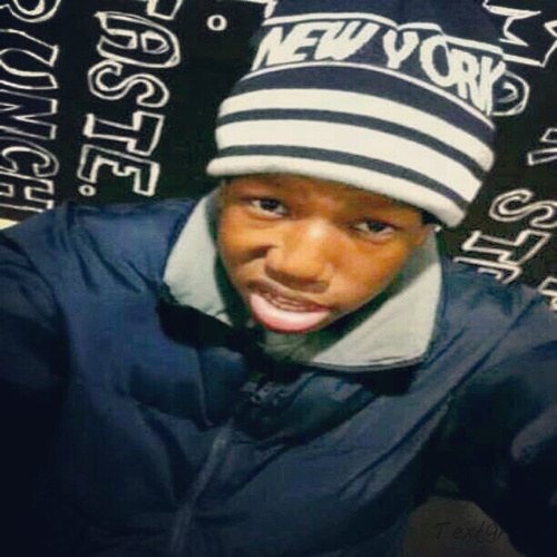 - follow your dreams , but don't run into a nightmare , im living that life that niggas only see on movies, Follow my instagram celebrityyytutt '