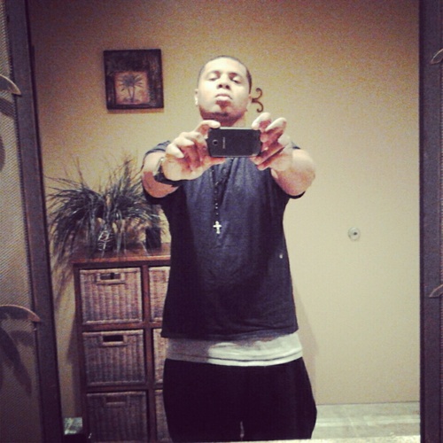 IM_40BOY's profile picture. I SHARE MUSIZ, WORLD WIDE. #TEAMFOLLOWBACK I WILL SHOUT YOU OUT IF YOU ASK ME TOO. #GRINDNATION #BIGMONEY #DREAMCHASER