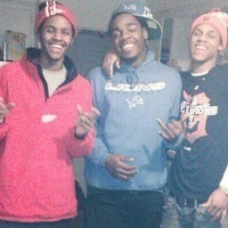 TeamSouthSide Bitch we aint no hoop team. SchoolCraft Redwings, S/O to the whole Southside street niggas we gone ride