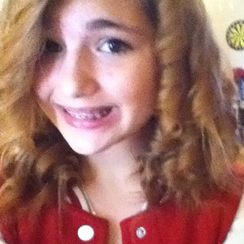 ESeairra's profile picture. Hi im Seairra ! Follow me on instagram SeairraElizabeth but everyone go follow louie_linda on twitter 3 i follow back !