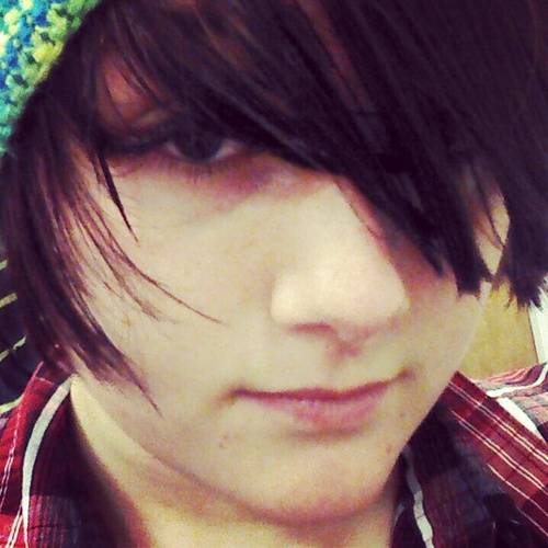 CaptainLelz's profile picture. Just a high hoped, optimistic person, who wished the world would sing harmony.