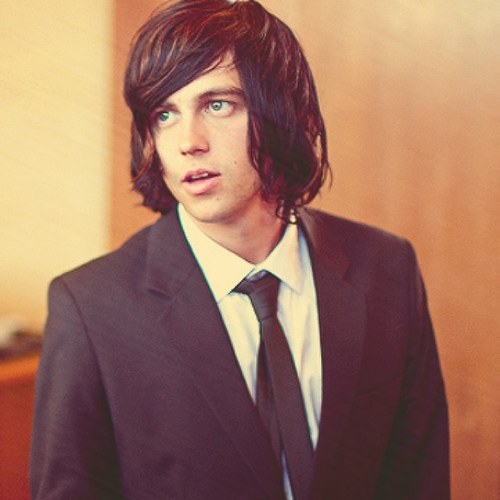 Whats up? I'm kellin and I'm fucking amazing