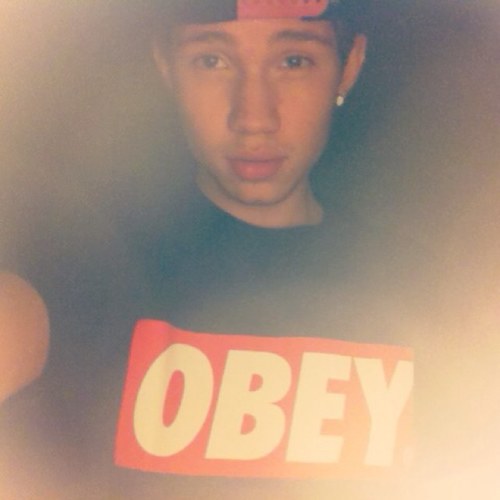 See that follow buttonI would tap that | Colombian❤ | Soccer Life ⚽| Apple | Single ☺❤| IGsebasss_14 | Bestfriend : _IVXXIIV_ ♥ |Fuck Bitches Get Money