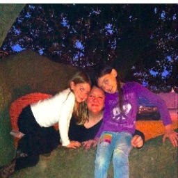 4pearsons's profile picture. Mom, Wife, J.D.