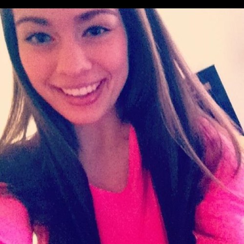 Im alexa. 
New to twitter. 
Follow me, ill follow you back! 
Live, love, and dont hold back.