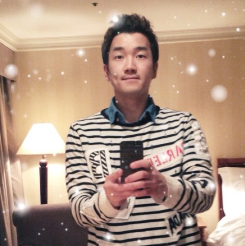 Engineer with PM/BA/Optimistic and stupid dreamer!/Snowboarding / Golf / Travel / People /Wine 
골프/스노우보드/여행/사람 그리고 술, 와인