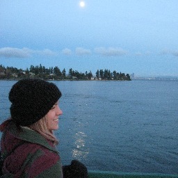 wallarose's profile picture. I am a cellist in the band Not From Here, and modern classical ensemble Skeleton Crew, and I do various other performance and freelance work.