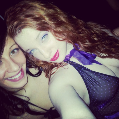 my name is hailee bennett! im a stripper and idgaf how you feel about it!!