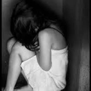 Simply_Demi92's profile picture. im doing everything i can. 'YOURE NOT DOING ENOUGH'