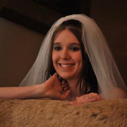 I am a wife and a momma of two. I am also a college student as well as an avid blogger!