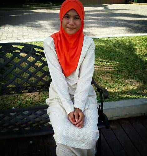 Ayu Aqilah , 4teen just follow me if you want i follow you back ^^