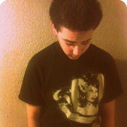 Efraintheugly's profile picture. Fuck fake people basketball player❤ life is thier up and downs(;