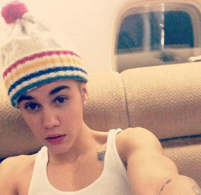 #TEAMBIEBER Proud to be a part of this family :) Here to support my idol. Juju followed me on 14 Nov. 2012 #BelieveACOUSTIC #MuchLove