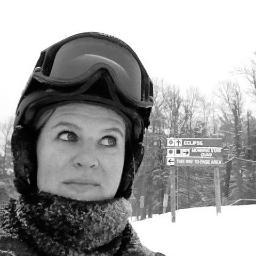 Founder of 484 Design. Logo and graphic designer. Mom of a cool 14 yr old. Snowboarder. Runner. Wife of an inventor.