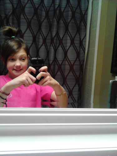 LexieDanielle12's profile picture. I frieking love Harry Styles! I am the most down to earth person but make me mad and I can go from sweet to sassy in like 2.8 seconds!(: