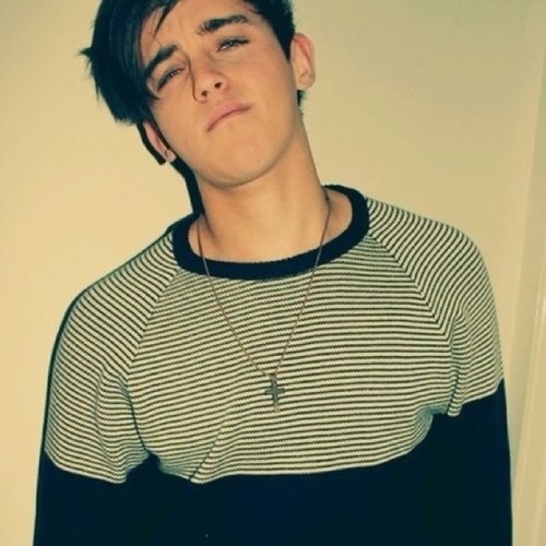 thebrookslala's profile picture. met 1D 11/3/12, Jai tweeted 17/8/12 :,) JAI FOLLOWED 10/9/12 SKIP FOLLOWED/TWEETED 12/9/12 ! and James tweeted me 11/9/12 ARI FOLLOWED ON 16/9/12 :D