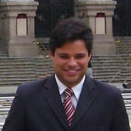 Brasileiro, Advogado, Jornalista, um cara que crê que com AMOR AO PRÓXIMO poderemos construir um mundo melhor, mais humano e sobretudo mais socialmente justo!