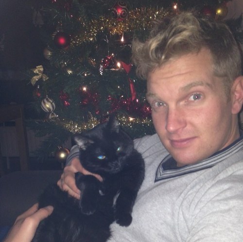 GuyCumps's profile picture. 