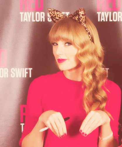 We are SWIFTIES. [S]omeone [W]ho [I]s [F]earless, [T]errific, [I]ncREDible, [E]nchanting and [S]weet ♥¹³