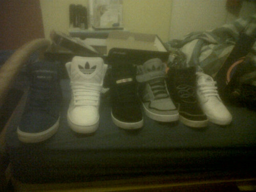 I'm 15 :) from newcastle west not a bad spot ;) so follow me and ill follow u back :D live the life you love , love the life you live.. 29417A0F « bbm