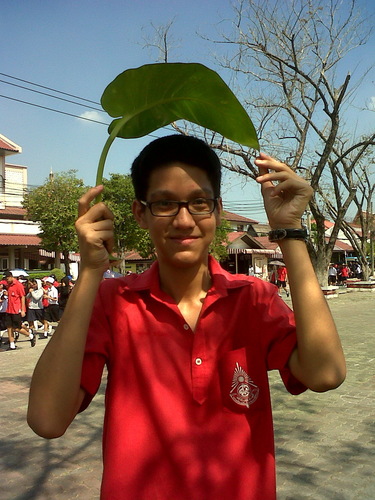 ยิ้ม :)