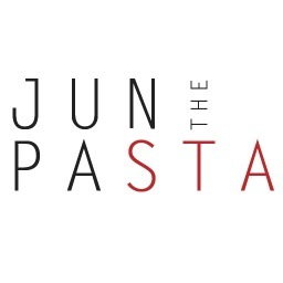생면파스타 팝업 레스토랑 [JUN the PASTA]입니다. 
만드는 이가 즐거워서 만든 요리를 즐겨보세요.