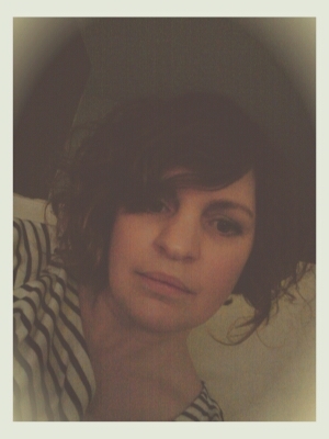 on_beautyJules's profile picture. Beauty Editor @on_magazine, TD trainee Company Secretary, etc etc. I work a lot!