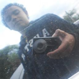 Amo futebol, amo minha banda COLT *---*, ,Amo tocar bateria ;3 a foda-se se quizér me conheçer mais.. vem aqui ?