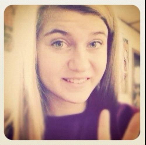 Grace Fusco, 14. (: living life, feeling free thats how its suppose to be;) hehe, but ayeeee... TWITTER!